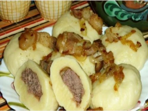 Галушки с фаршем.