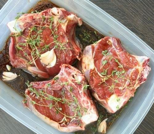 Стейк на косточке на углях. 02