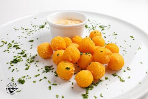 Картофельные шарики.  Ингредиенты: 04