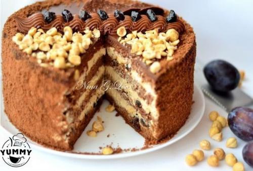 Шоколадный торт с Пьяным черносливом.