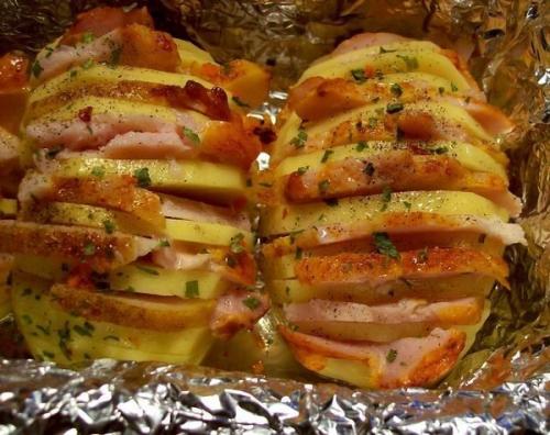 Картошка - гармошка.  Очень вкусно, быстро и просто!