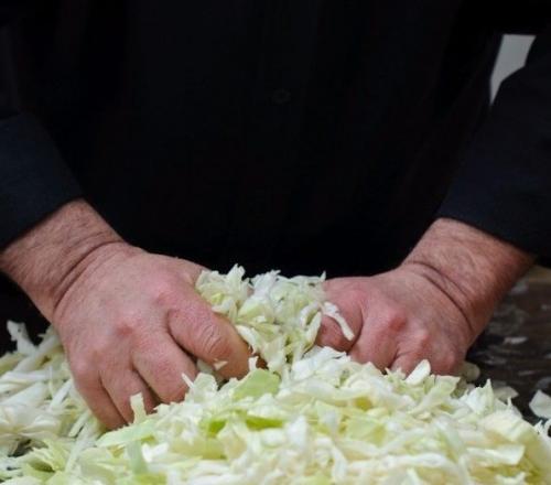 Маринованная капустка.  Ингредиенты: 06