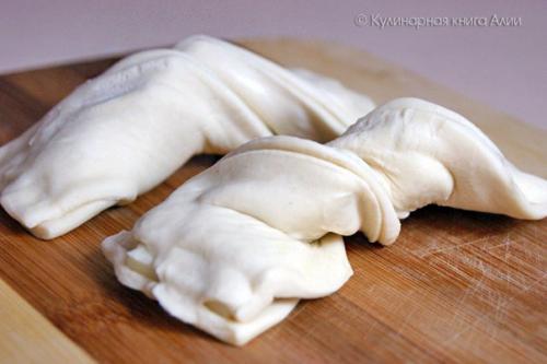 Косички с колбасой и сыром. 03