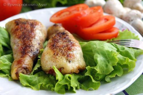 Куриные голени, фаршированные шампиньонами.