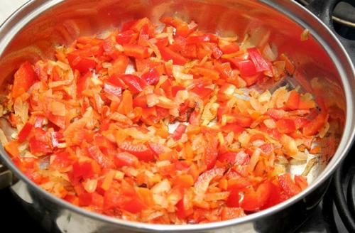 Тушеная капуста с копченостями. 05