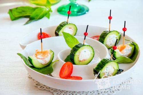 Праздничная закуска из свежего огурца со сливочным сыром. 06