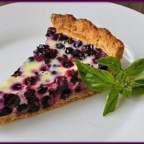 Ароматный пирог с ягодами и сметанной заливкой приготовление 20 минут ингредиенты масло сливочное 80 г.