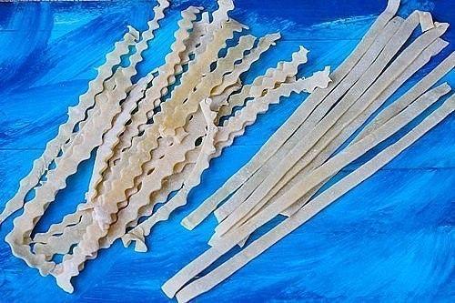 Как сделать домашнюю лапшу: 3 варианта на выбор! 06