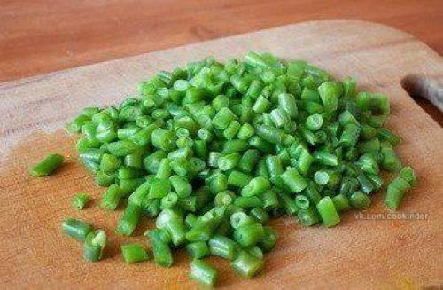 Томатный суп с курицей и зеленой фасолью. 02