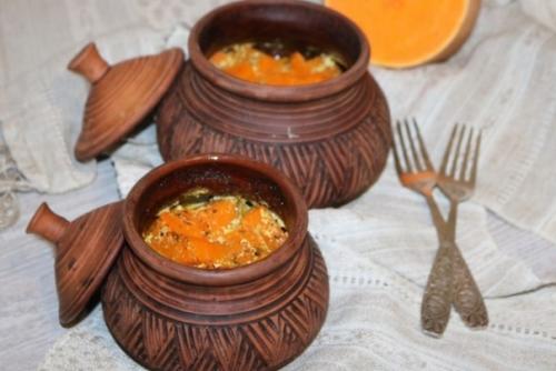 Курица с тыквой в горшочке. Курица с тыквой в горшочке.