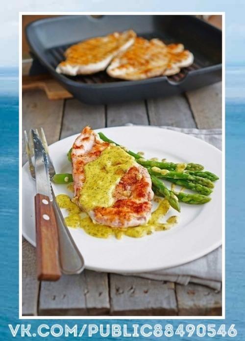 Вкуснейшая банановая запеканка. Итого на 100 грамм 98 ккал. Б/Ж/У 7. 3 / 0. 7 / 15.