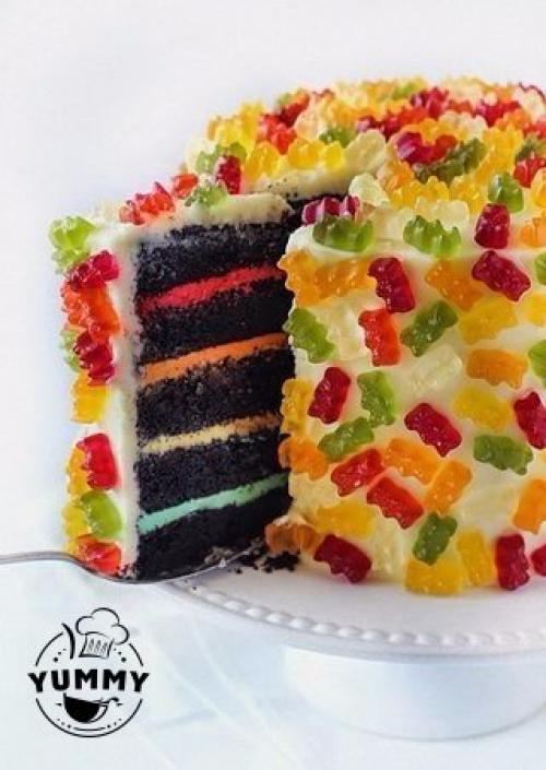 Праздничный торт Мишки Гамми.