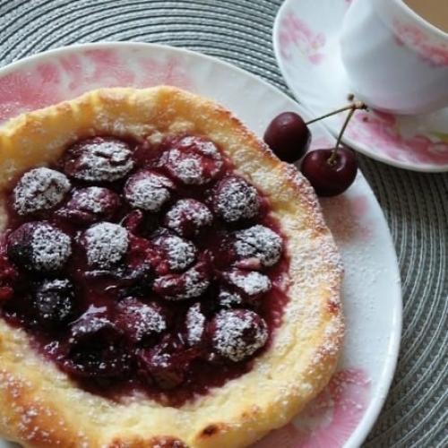 Невероятно вкусная пп- ватрушка с начинкой из черешни!