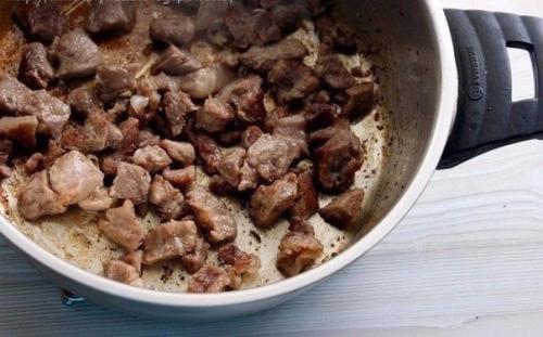 Ностальгия в детство! Вкуснейший гуляш с подливкой! 01 Ностальгия в детство! Вкуснейший гуляш с подливкой! 01