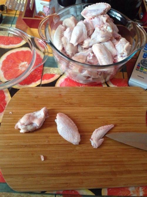 Куриные крылышки BBQ.

