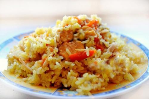 Плов с курицей.