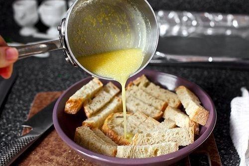 Английский завтрак - яйцо в мешочек с гренками. 02