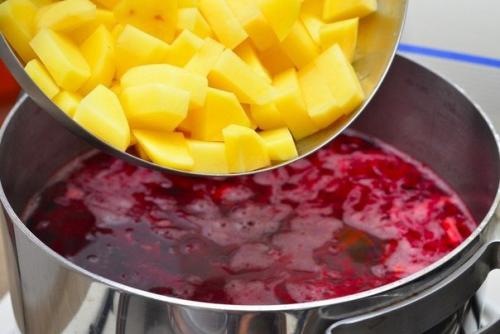 Украинский борщ.  Ингредиенты: 04