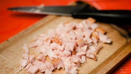 Салат с копчёной курицей и морковью. 01