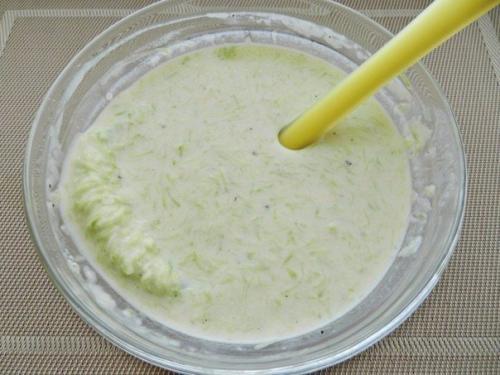 Кабачковые блинчики.  Ингредиенты: 02