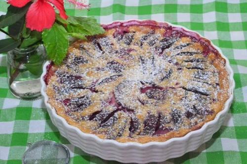 Клафути со сливами.

