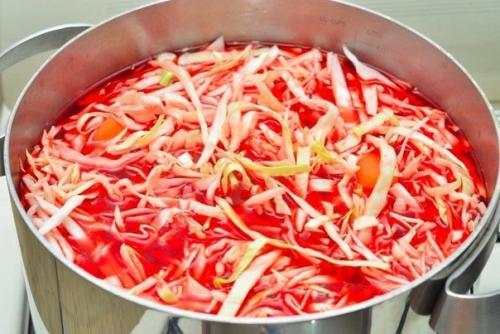 Украинский борщ.  Ингредиенты: 05