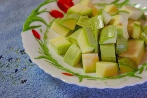 Овощной суп - пюре с креветками. 01