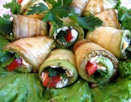 Остренькие рулетики из кабачков. 01 Остренькие рулетики из кабачков. 01