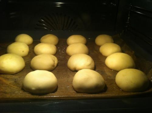 Вкуснейшие пампушки к украинскому борщу. 01 Вкуснейшие пампушки к украинскому борщу. 01