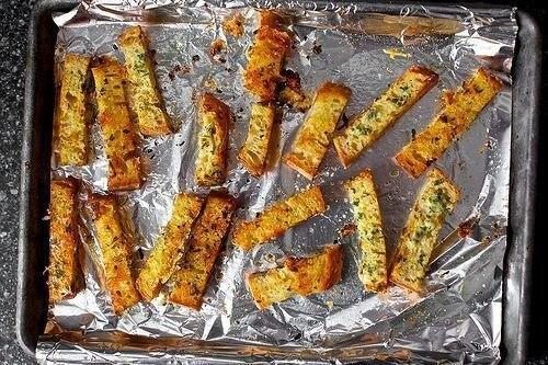 Английский завтрак - яйцо в мешочек с гренками. 05