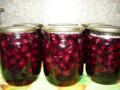 Вишня в желе - очень вкусно и красиво?