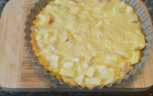 Яблочка шарлотка.  В холодильнике мы ищем: 06