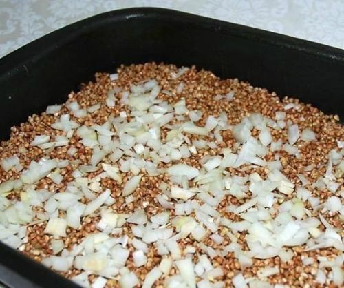 Курица, запеченная с гречкой. 01