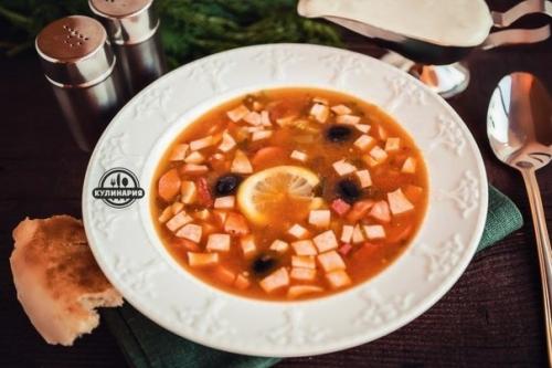 Солянка.  Ингредиенты:   - 400 г мясо (свинина или говядина).