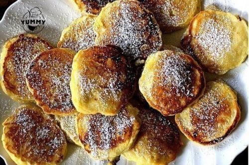 Яблочные оладушки. Они легкие и быстрые в приготовлении, вполне диетичные, а главное очень вкусные. 06