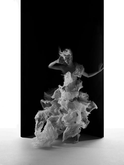 Актриса Аня Тейлор Джой в новой необычной фотосессии. 02