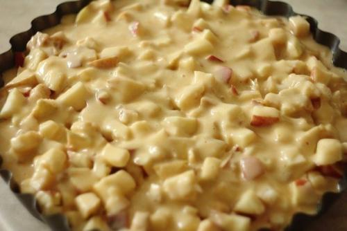 Шарлотка с яблоками. 05