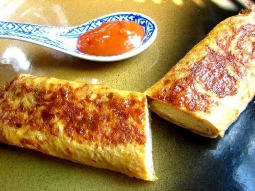 Яичный рулет.  Ингредиенты: