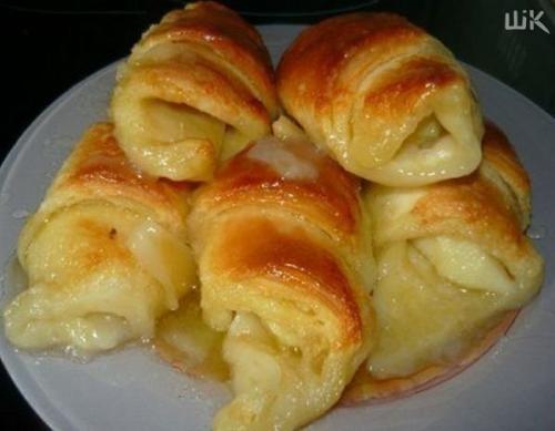 Слойки с яблоками. Слойки с яблоками.