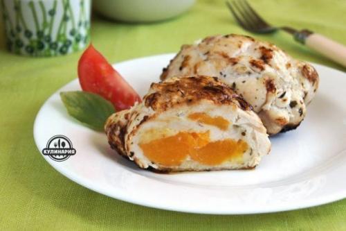 Рулетики куриные с персиком.