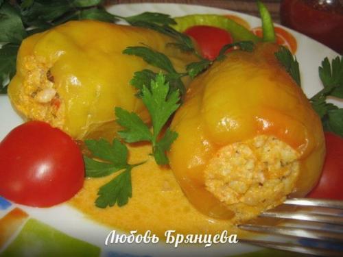 Фаршированный перец Особый с пшеном.