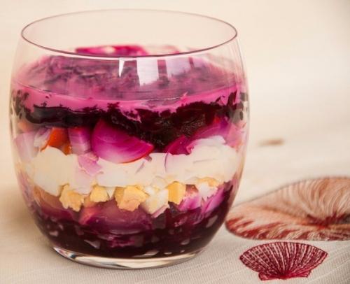 Салат с красной рыбой под шубой.