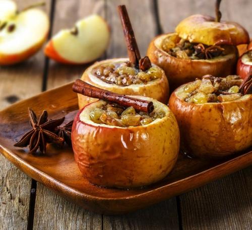 Подборка вкуснейших медовых тортиков.  1. Медовый торт со сметанным кремом Надо взять:   Для теста:   Яйца - 3 шт.