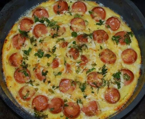 Запеканка из картофеля с сосисками. Запеканка из картофеля с сосисками.