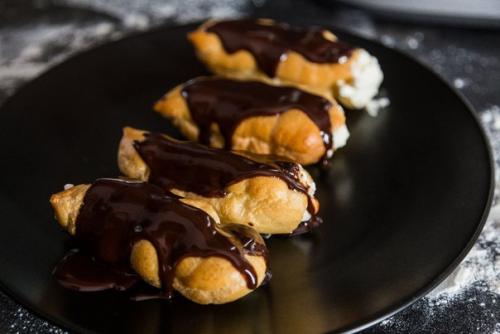 Эклеры.  Аппетитные эклеры по нашему рецепту - это просто! 08