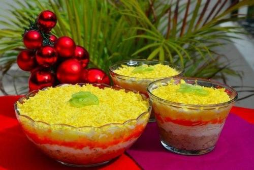 Салат мимоза.  Время приготовления - 30 минут.