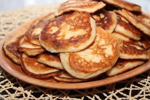 Оладьи с яблоками.