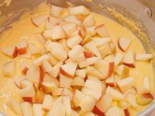 Пышная шарлотка с яблоками в МУЛЬТИВАРКЕ. 04