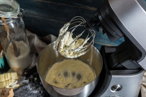 Эклеры.  Аппетитные эклеры по нашему рецепту - это просто! 04