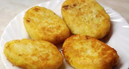 Картофельные котлеты с курицей.